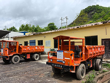 貴州12噸礦山運(yùn)輸車